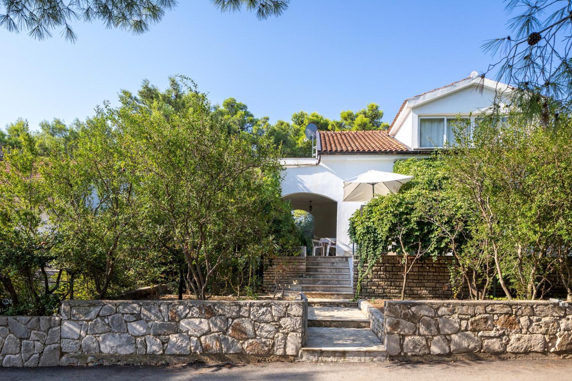 Apartments By The Sea Mudri Dolac, Hvar - 582 วรอสกา ภายนอก รูปภาพ